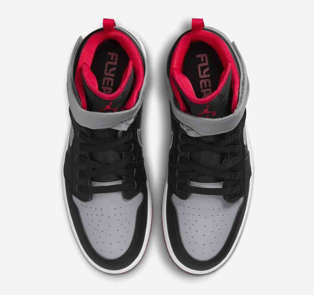 Nike, Air Jordan 1 FlyEase, Air Jordan 1 - Air Jordan 1 High FlyEase "黑水泥 "將於 2024 年發佈