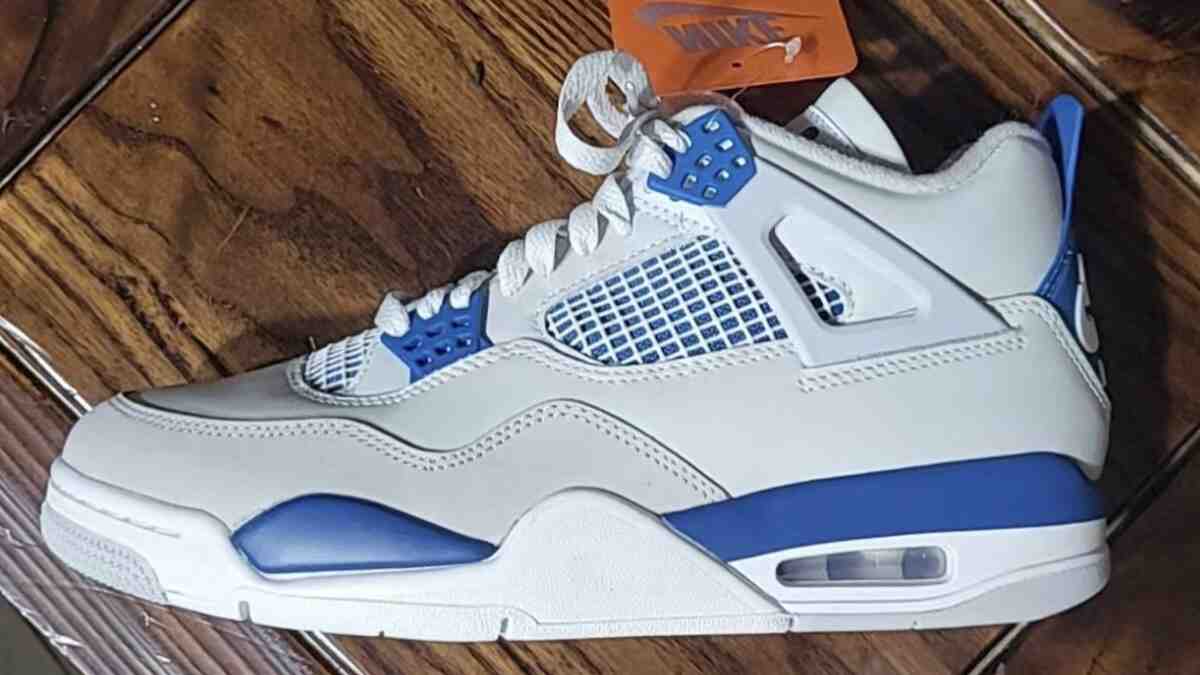 Nike, Air Jordan 4 Military Blue, Air Jordan 4 - Air Jordan 4 "軍藍 "將於 2024 年 4 月回歸