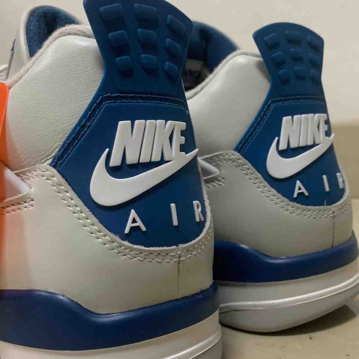 Nike, Air Jordan 4 Military Blue, Air Jordan 4 - Air Jordan 4 "軍藍 "將於 2024 年 4 月回歸