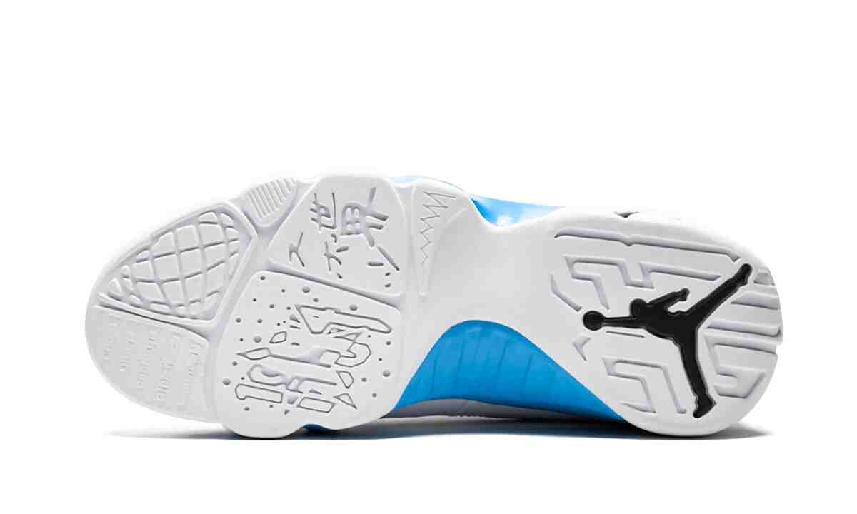 更好的 Air Jordan 9:"粉藍 "還是 "瘦詹金斯" Community Poll, Air Jordan 9 Slim Jenkins, Air Jordan 9 Powder Blue, Air Jordan 9 - 更好的 Air Jordan 9:"粉藍 "還是 "瘦詹金斯"