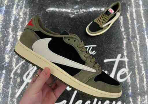 Travis Scott Air Jordan 1, Travis Scott, Air Jordan 1 Low, Air Jordan 1 - 特拉維斯-斯科特 x Air Jordan 1 Low OG "黑橄欖 "2024 年秋季發佈