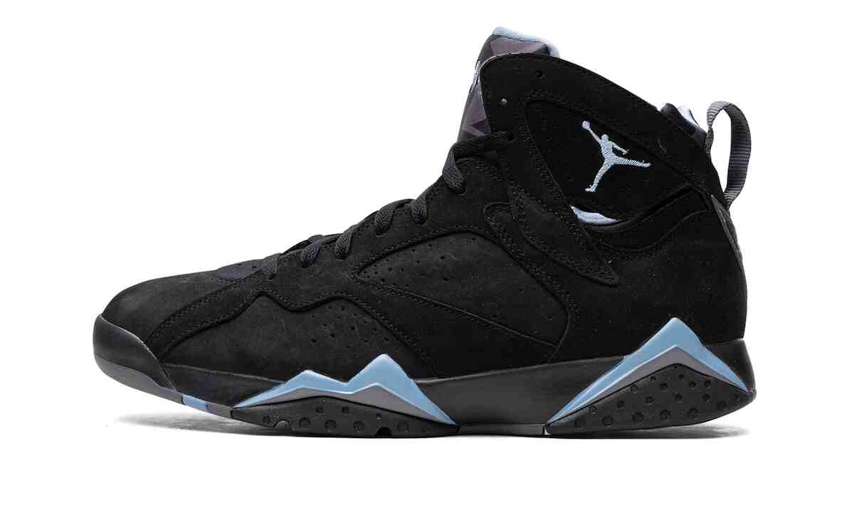 更好的 Air Jordan 7 發佈:"柑橘色 "還是 "淺灰色" Community Poll, Air Jordan 7 Citrus, Air Jordan 7 Chambray, Air Jordan 7 - 更好的 Air Jordan 7 發佈:"柑橘色 "還是 "淺灰色"