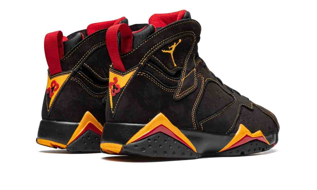 更好的 Air Jordan 7 發佈:"柑橘色 "還是 "淺灰色" Community Poll, Air Jordan 7 Citrus, Air Jordan 7 Chambray, Air Jordan 7 - 更好的 Air Jordan 7 發佈:"柑橘色 "還是 "淺灰色"