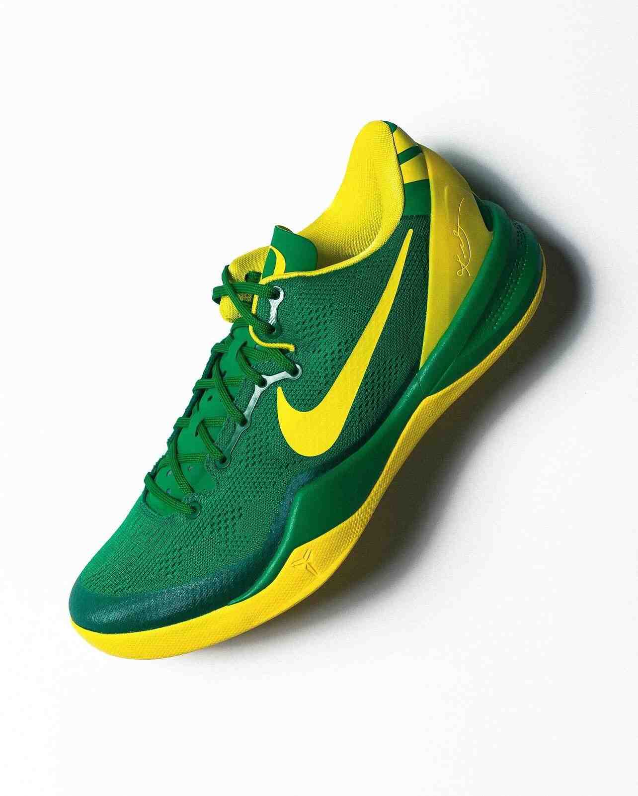 Oregon Ducks, Nike Kobe 8, Nike - 耐克科比 8 "俄勒岡鴨 "PE 包（2024 年）