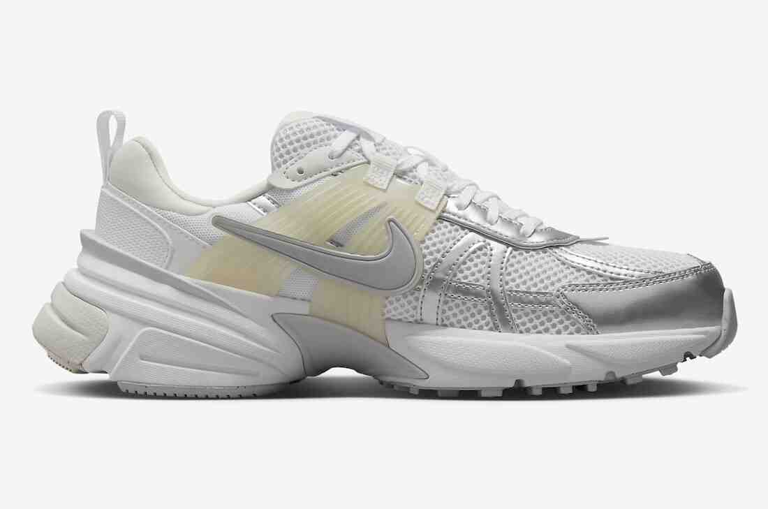 耐克 V2K Run "金屬銀 "2024 年春季發佈 Nike V2K Run, Nike Runtekk, Nike - 耐克 V2K Run "金屬銀 "2024 年春季發佈