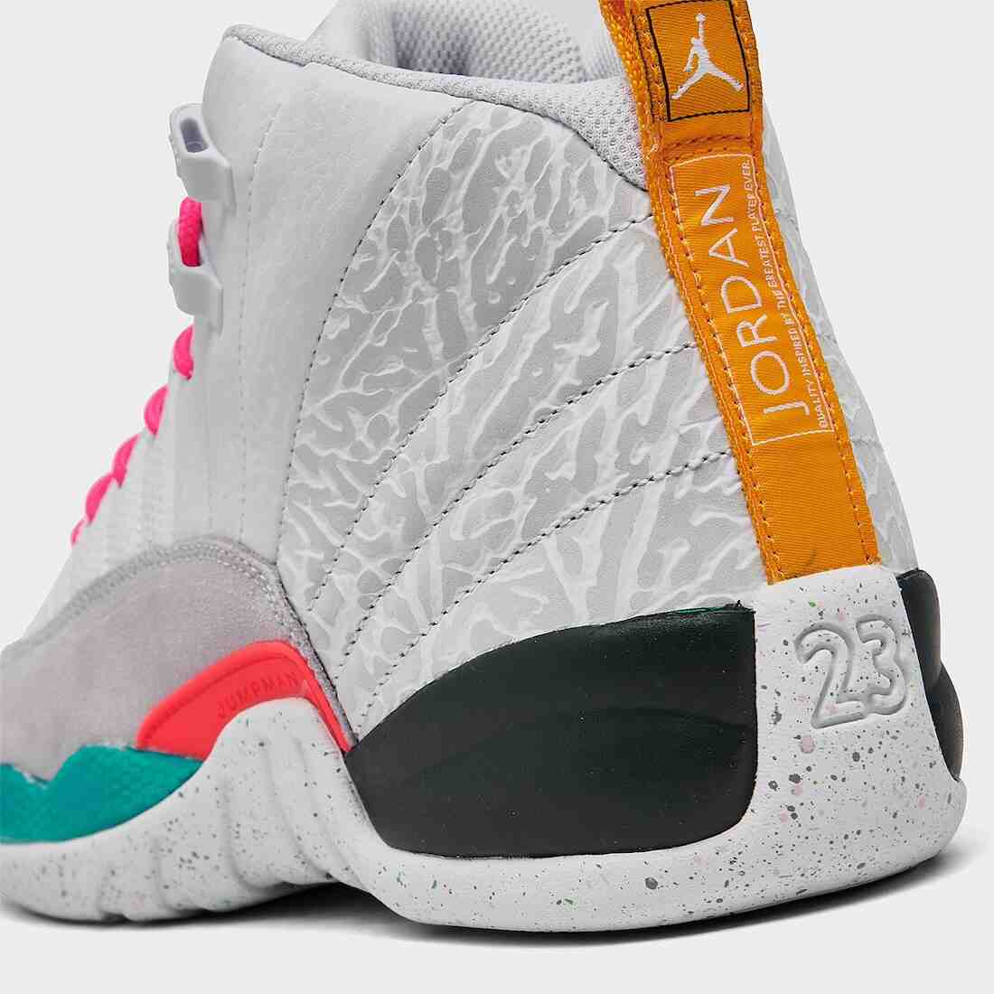 Air Jordan 12, Air Jordan 1, Air Jordan - 帶有大象圖案的 Air Jordan 12 GS "White/Vapor Green "將於 2024 年 2 月發佈