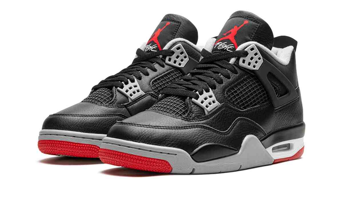 Community Poll, Air Jordan 4 Bred, Air Jordan 4, Air Jordan - 更好的 Air Jordan 4 "Bred "發佈："牛皮 "還是 "皮革"