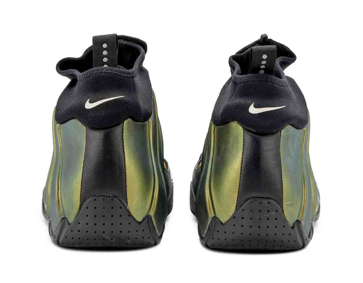 Nike Air Flightposite, Nike - 耐克 Air Flightposite "金屬金 "2024 年假日回歸