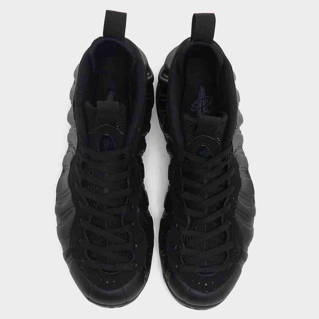 耐克 Air Foamposite One "煙灰色 "於 2024 年 2 月重新上市 Nike Air Foamposite One Anthracite, Nike Air Foamposite One, Nike - 耐克 Air Foamposite One "煙灰色 "於 2024 年 2 月重新上市
