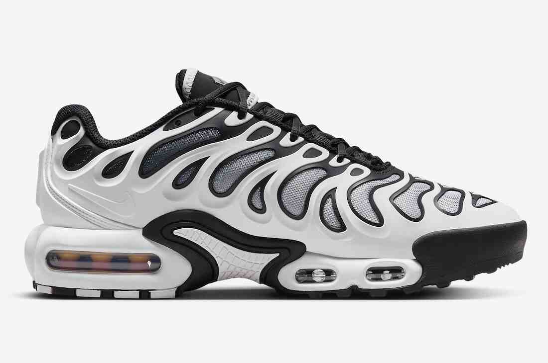 Nike Air Max Plus Drift, Nike Air Max Plus, Nike - 耐克 Air Max Plus Drift "白/黑 "配色浮出水面