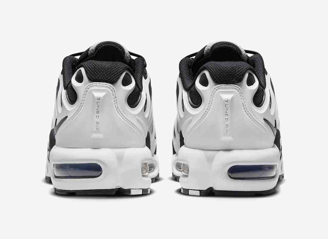 Nike Air Max Plus Drift, Nike Air Max Plus, Nike - 耐克 Air Max Plus Drift "白/黑 "配色浮出水面