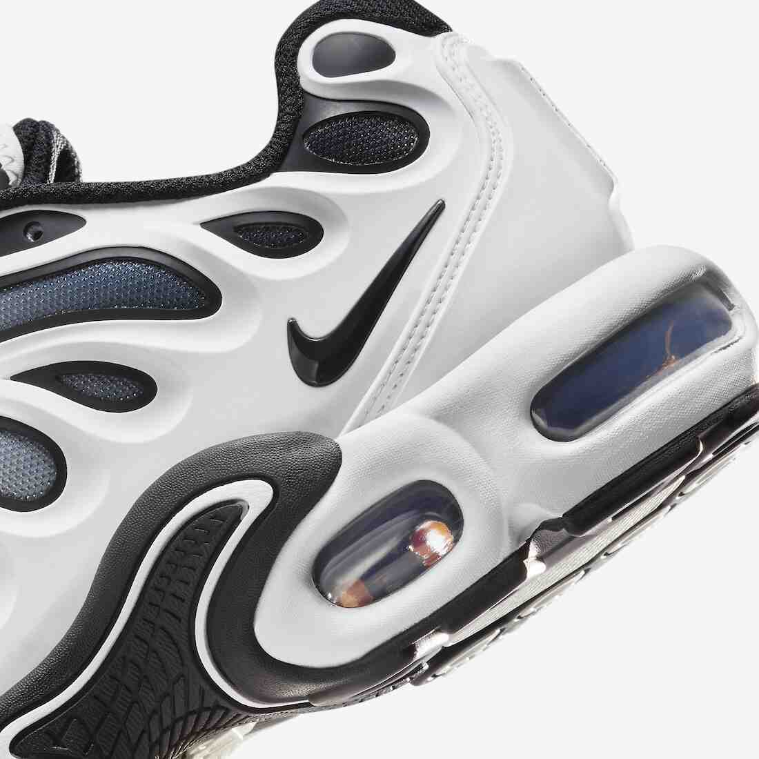 Nike Air Max Plus Drift, Nike Air Max Plus, Nike - 耐克 Air Max Plus Drift "白/黑 "配色浮出水面