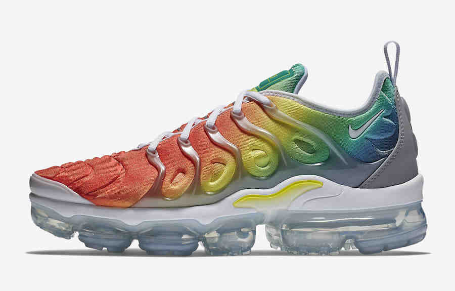 Nike Air VaporMax Plus Rainbow 924453-103