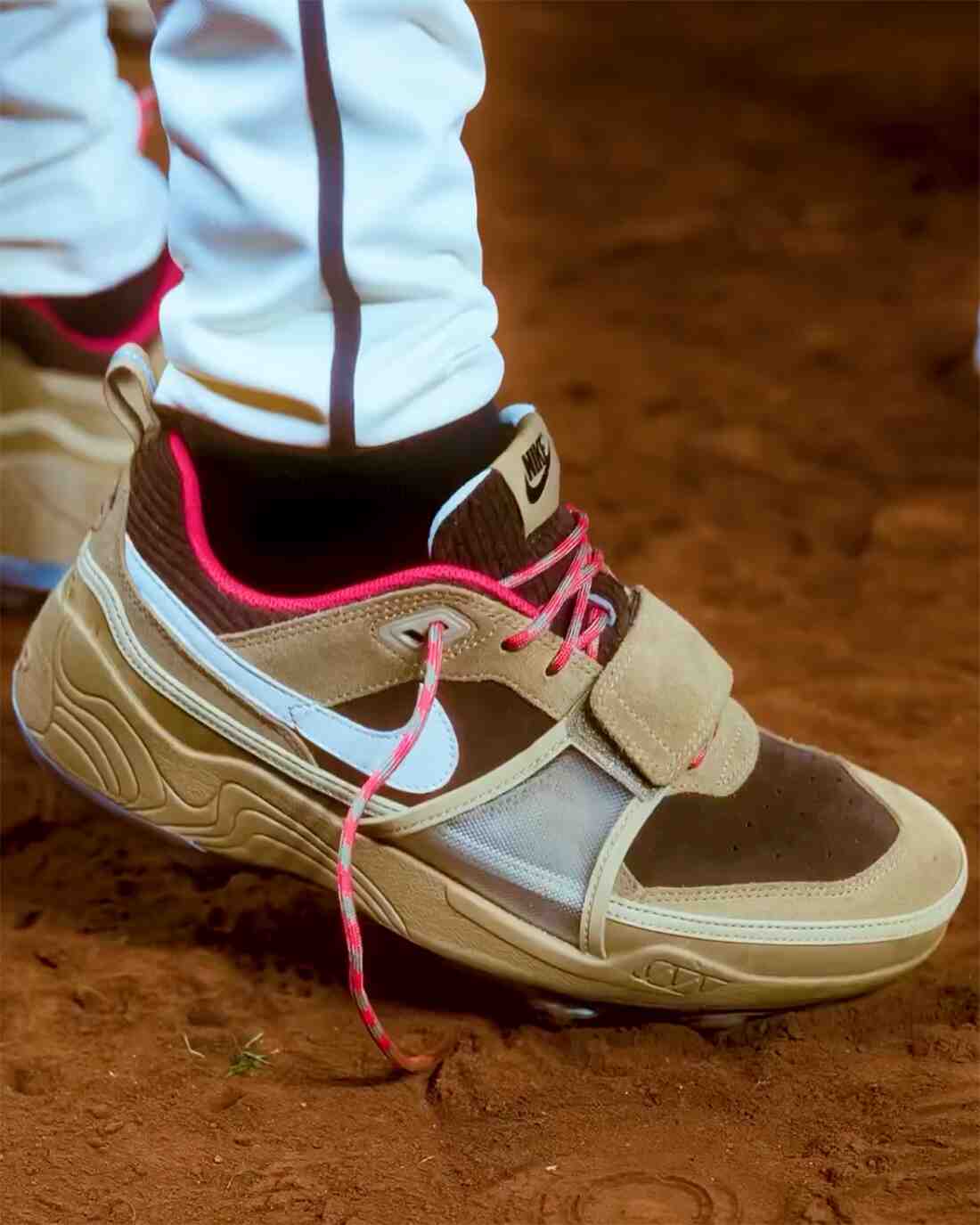 特拉維斯-斯科特推出耐克 Sharkidon "Beechtree "棒球帽 Travis Scott, Nike Sharkidon, Nike Shark-A-Don, Air Jordan 1 Low, Air Jordan 1 - 特拉維斯-斯科特推出耐克 Sharkidon "Beechtree "棒球帽