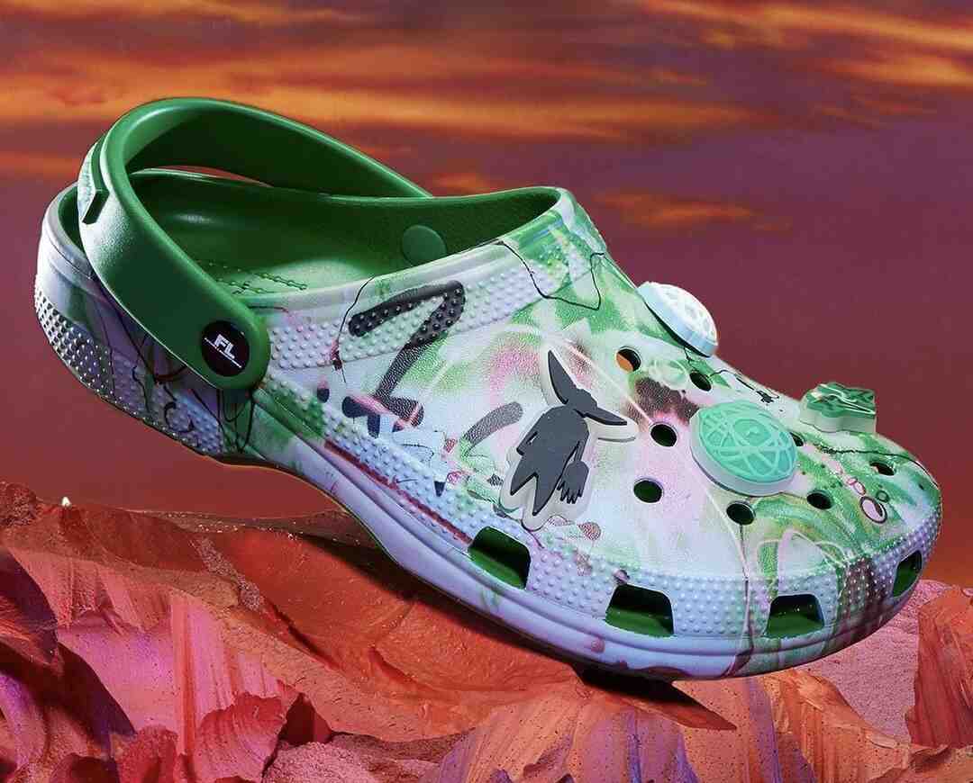 Nike, Futura, Crocs - Futura Laboratories x Crocs 經典木屐包 2024 年 3 月發佈