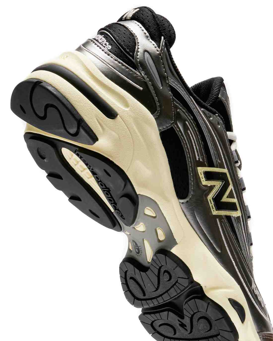 紐巴倫 1000 "銀色金屬 "2024 年 4 月發佈 New Balance 1000, New Balance - 紐巴倫 1000 "銀色金屬 "2024 年 4 月發佈