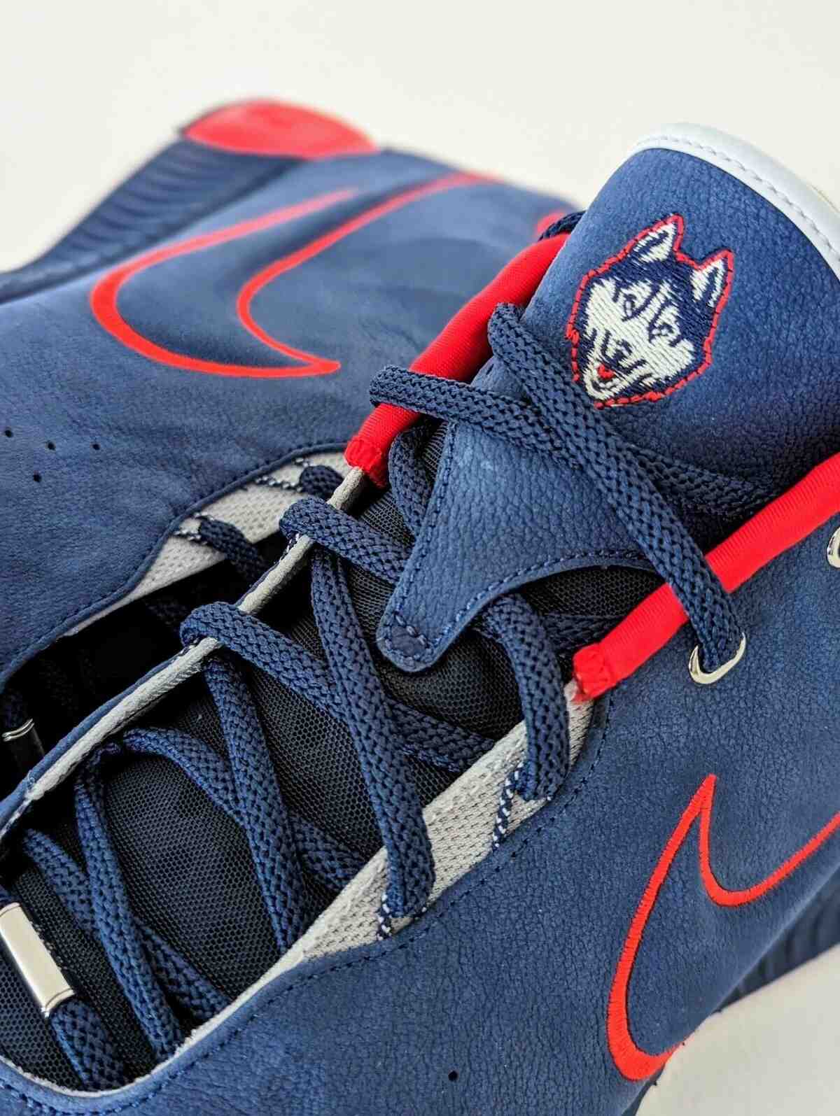 Nike LeBron 21, Nike - 耐克勒布朗 21 UCONN PE 配色曝光