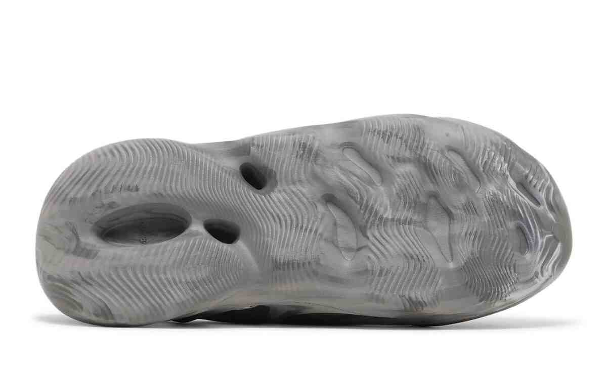 YEEZY, adidas Yeezy Foam Runner, adidas - 阿迪達斯 Yeezy Foam Runner "MX 花崗岩 "2024 年 3 月發佈