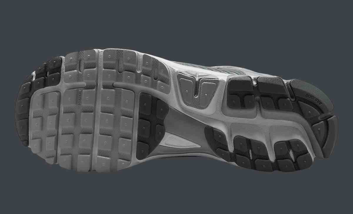 Nike Zoom Vomero 5, Nike - 耐克 Zoom Vomero 5 "冷灰 "2024 年秋季發佈