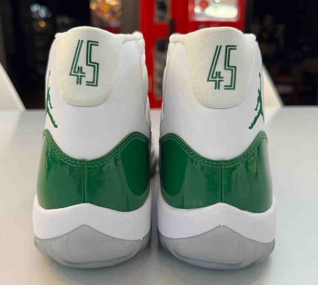 Michigan, Air Jordan 11, Air Jordan 1, Air Jordan - Air Jordan 11 "Michigan State" PE 亮相