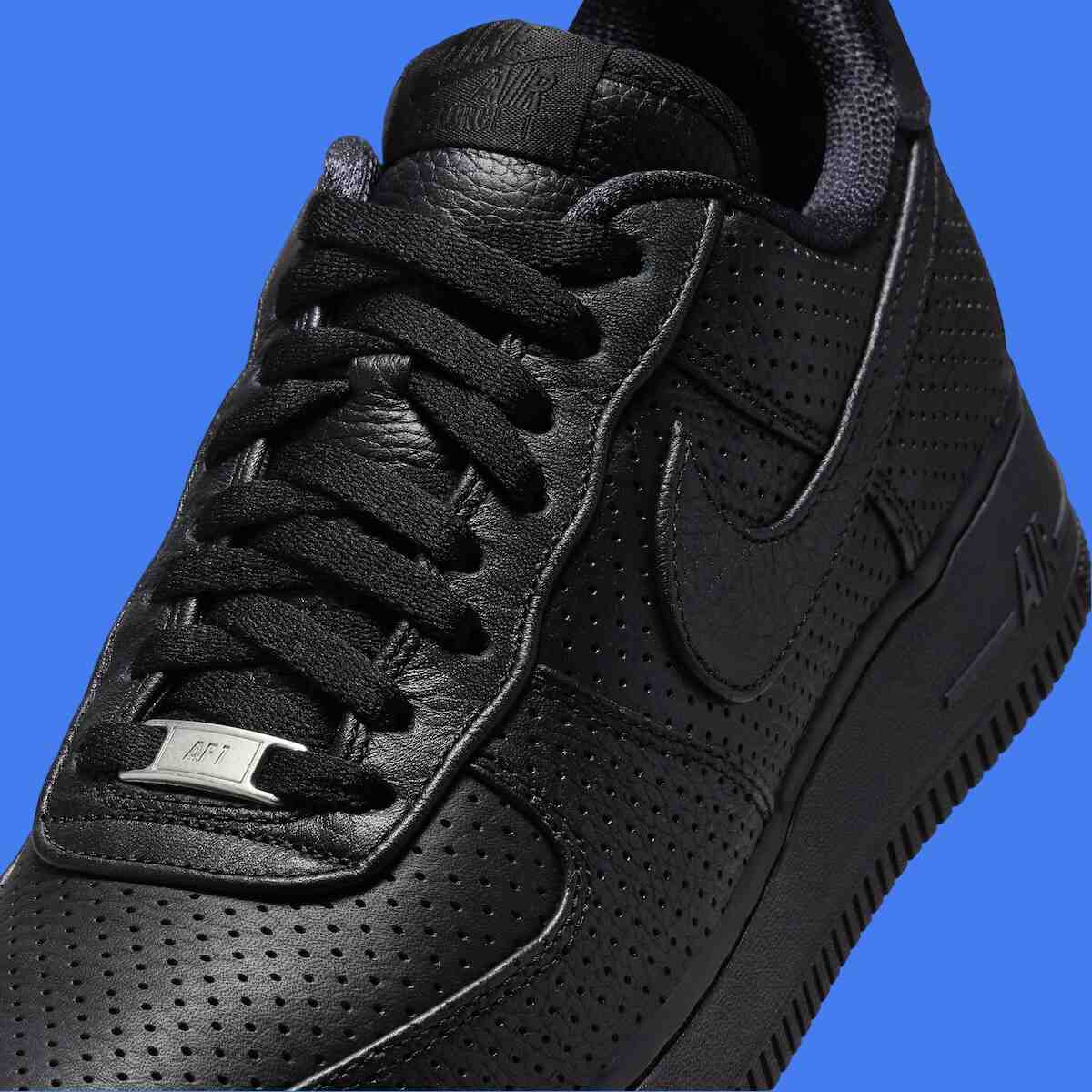 耐克空軍一號低配版 "黑色打孔 "2024 年夏季發佈 Nike Air Force 1 Low, Nike Air Force 1, Nike - 耐克空軍一號低配版 "黑色打孔 "2024 年夏季發佈