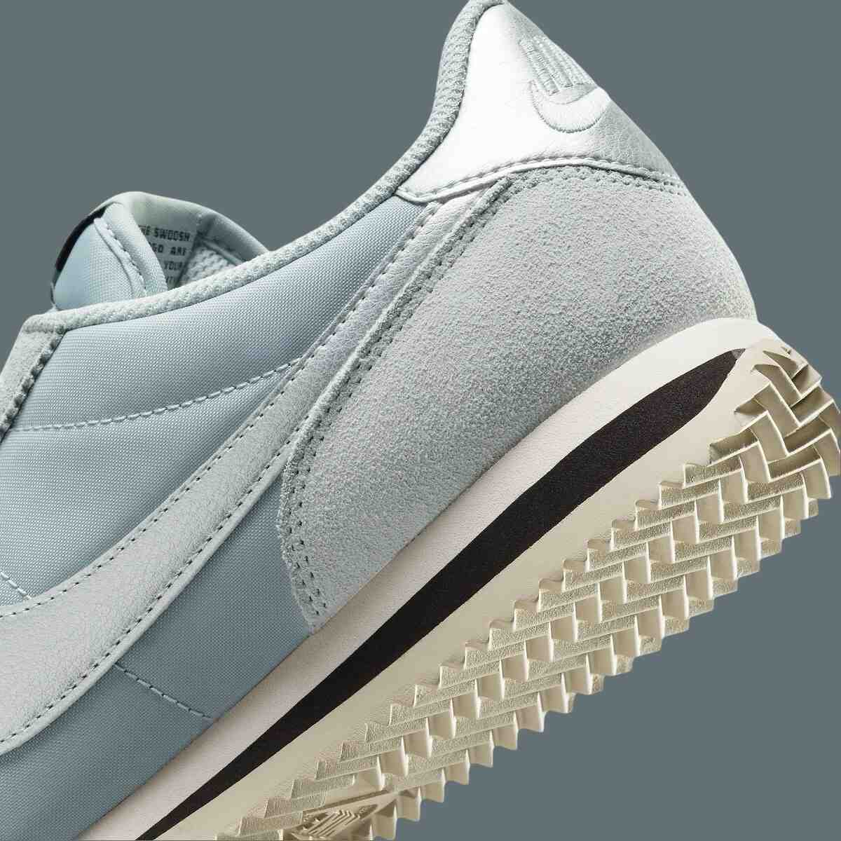 Nike Cortez, Nike - 耐克 Cortez "淺黃褐色/金屬銀 "2024 年夏季發佈