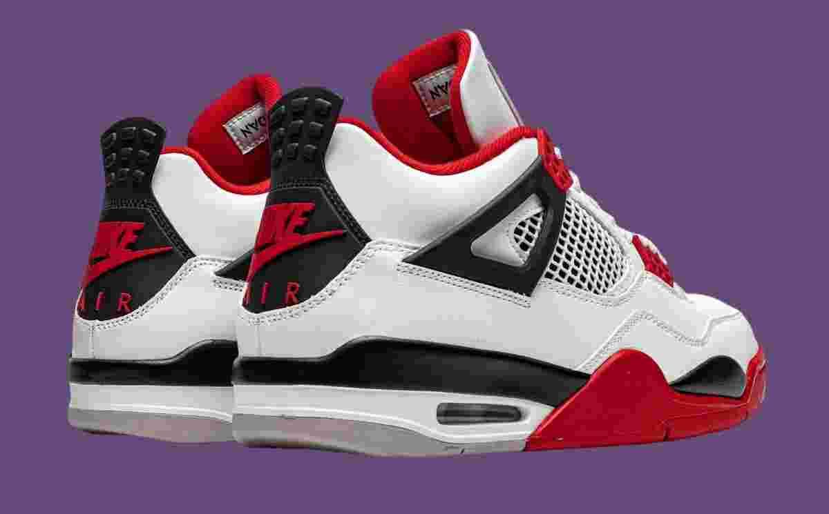 Community Poll, Air Jordan 4 White Cement, Air Jordan 4 Fire Red, Air Jordan 4 - 更好的 Air Jordan 4："白色水泥 "或 "火紅色"