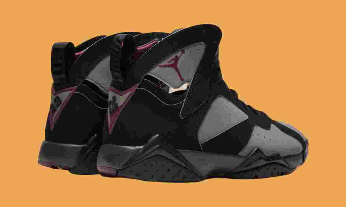 Community Poll, Air Jordan 7 Bordeaux, Air Jordan 7, Air Jordan 6 Maroon, Air Jordan 6 - 更好的發佈：Air Jordan 6 "栗色 "還是 Air Jordan 7 "波爾多"？