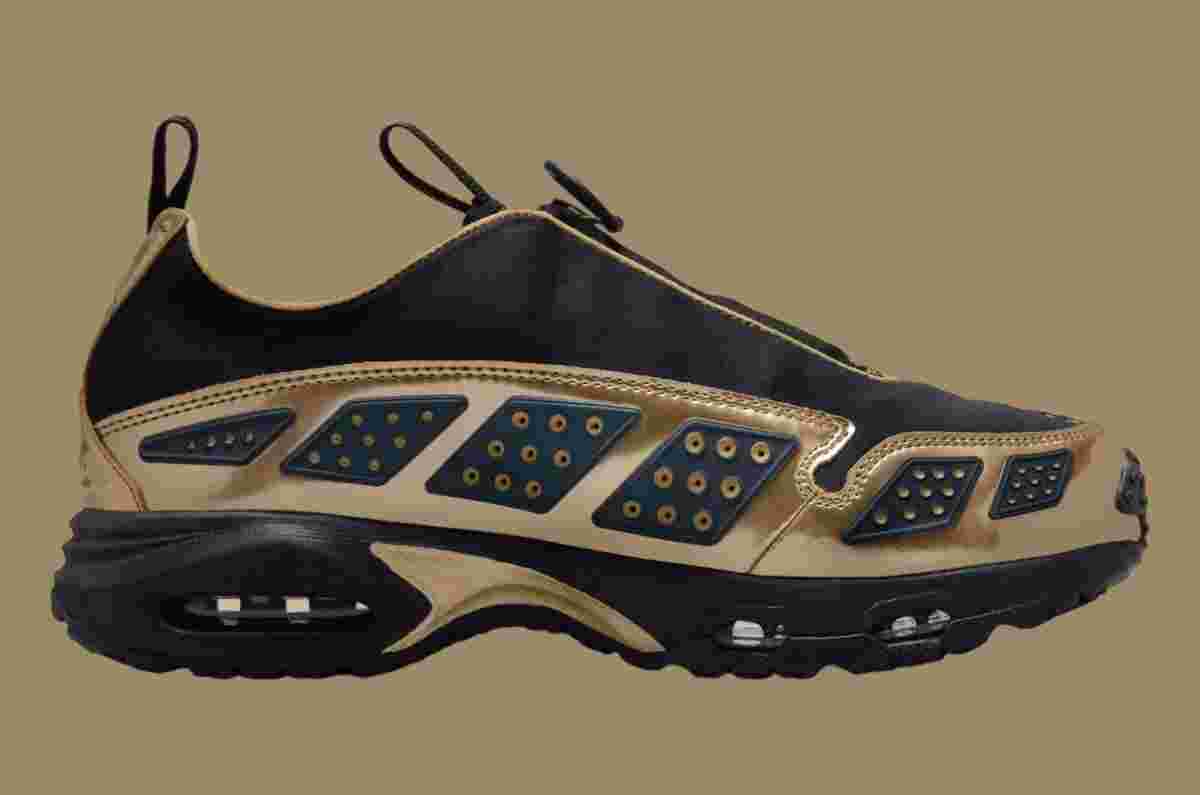 Nike Air Max Sunder, Nike - 耐克 Air Max SNDR "黑色/金屬金色 "2024 年秋季發佈