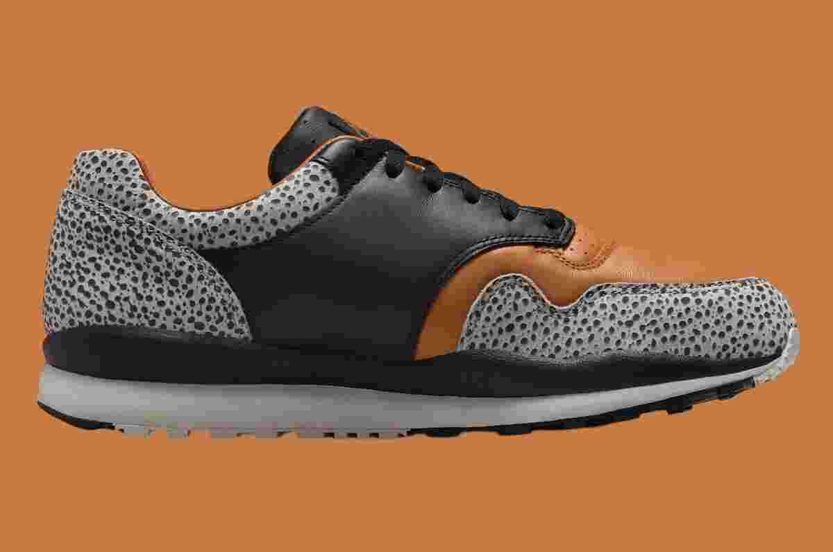 耐克 Air Safari OG "黑色/君主色 "將於 2024 年 7 月回歸 Nike Air Safari, Nike - 耐克 Air Safari OG "黑色/君主色 "將於 2024 年 7 月回歸