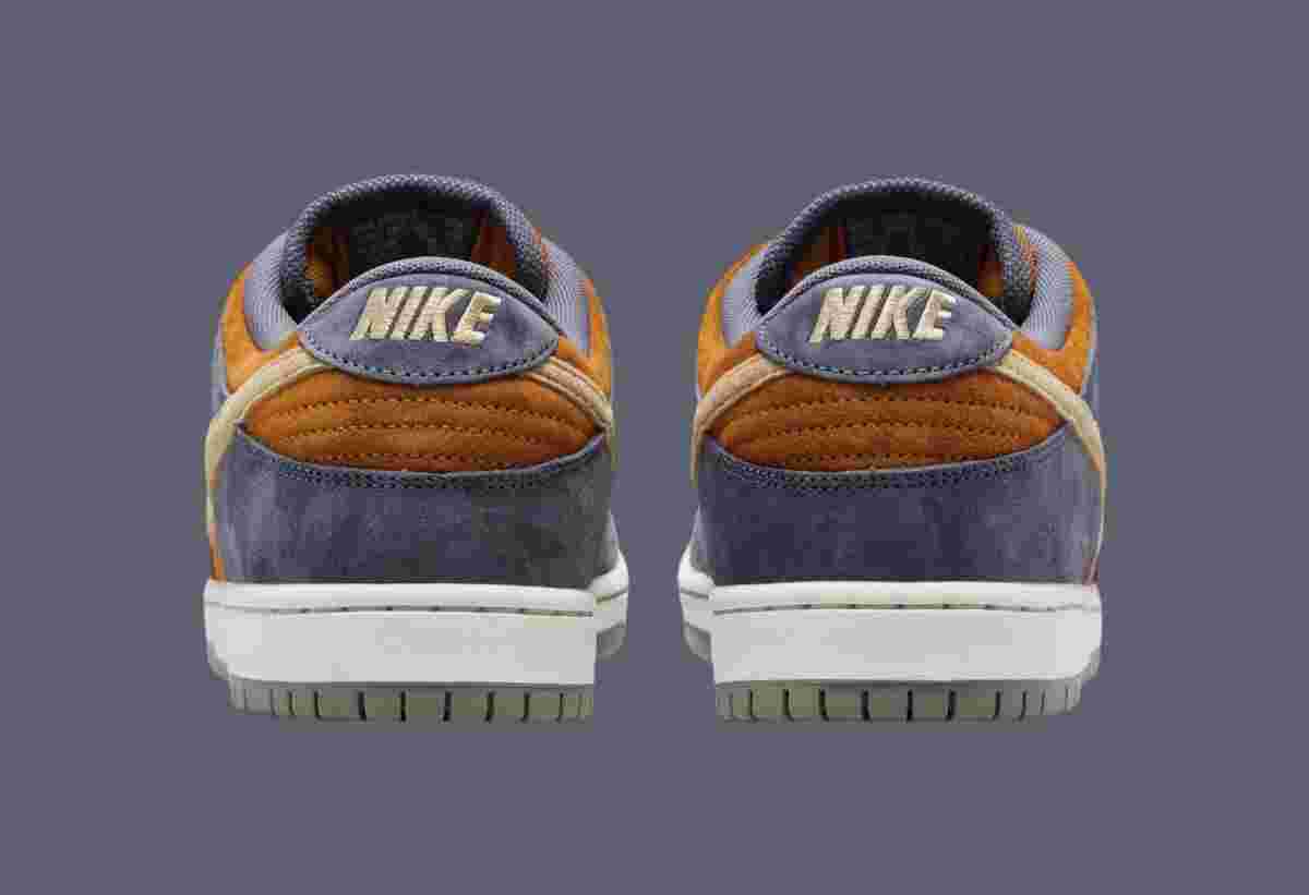 Nike SB Dunk Low, Nike - 耐克 SB Dunk Low "Light Carbon/Monarch" 2024 年假日發佈