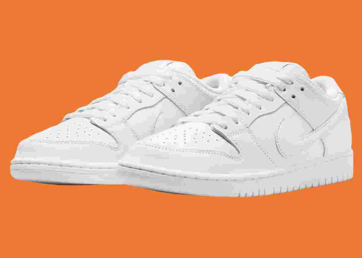 Nike SB Dunk Low, Nike SB, Nike - 耐克 SB Dunk Low "三重白 "加入橙標系列