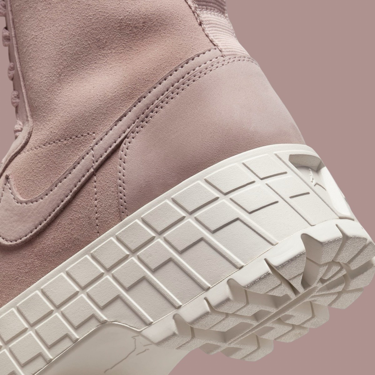 Air Jordan 1 Brooklyn "粉色麂皮 "2024 年秋季發佈 Air Jordan 1 Brooklyn, Air Jordan 1, Air Jordan - Air Jordan 1 Brooklyn "粉色麂皮 "2024 年秋季發佈