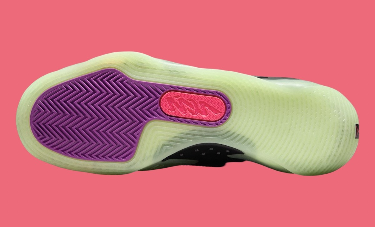 喬丹-錫安 3 "銀河 "2024 年 9 月發佈 Nike, Jordan Zion 3 - 喬丹-錫安 3 "銀河 "2024 年 9 月發佈
