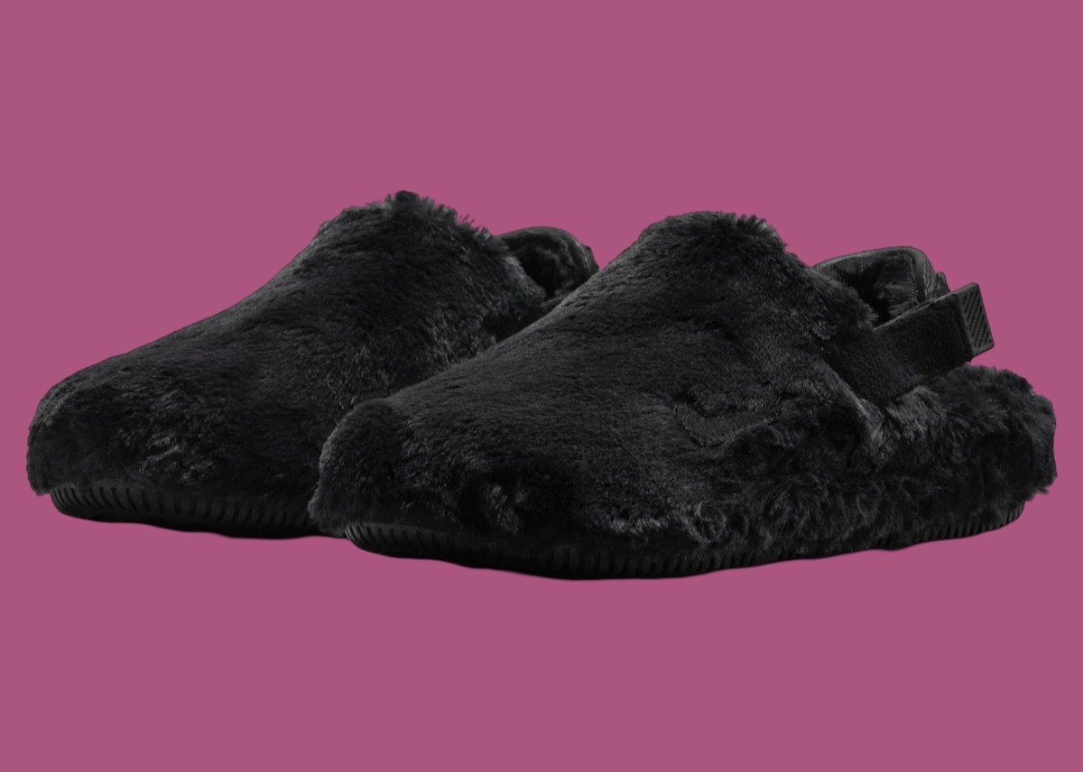耐克 "冷靜 "騾子換上舒適毛茸茸的新裝 Nike Calm Mule, Nike - 耐克 "冷靜 "騾子換上舒適毛茸茸的新裝