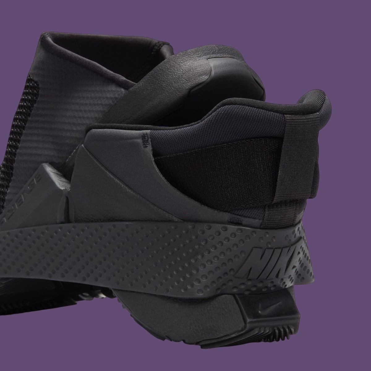 耐克 Go FlyEase "三重黑 "2024 年秋季發佈 Nike Go FlyEase, Nike - 耐克 Go FlyEase "三重黑 "2024 年秋季發佈