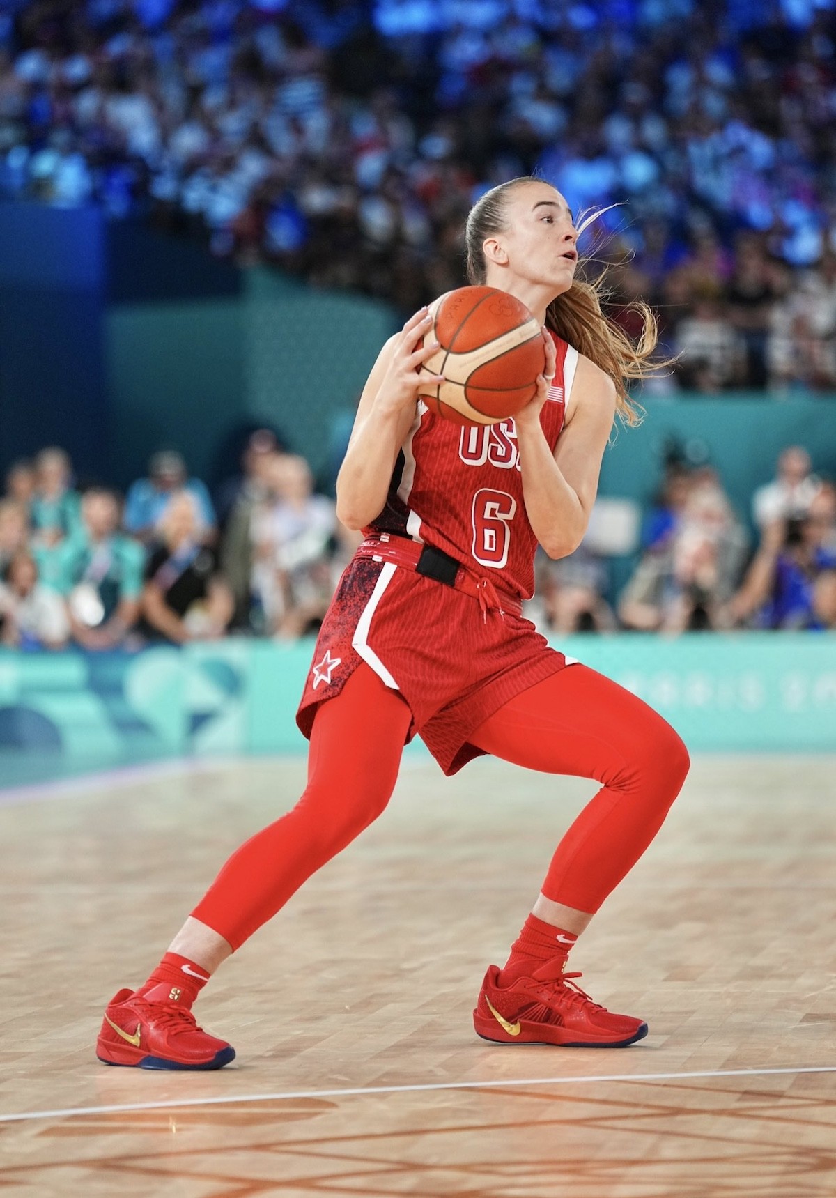 Nike Sabrina 2, Nike - Sabrina Ionescu 的耐克 Sabrina 2 "金牌 "PE 慶祝奧運榮耀