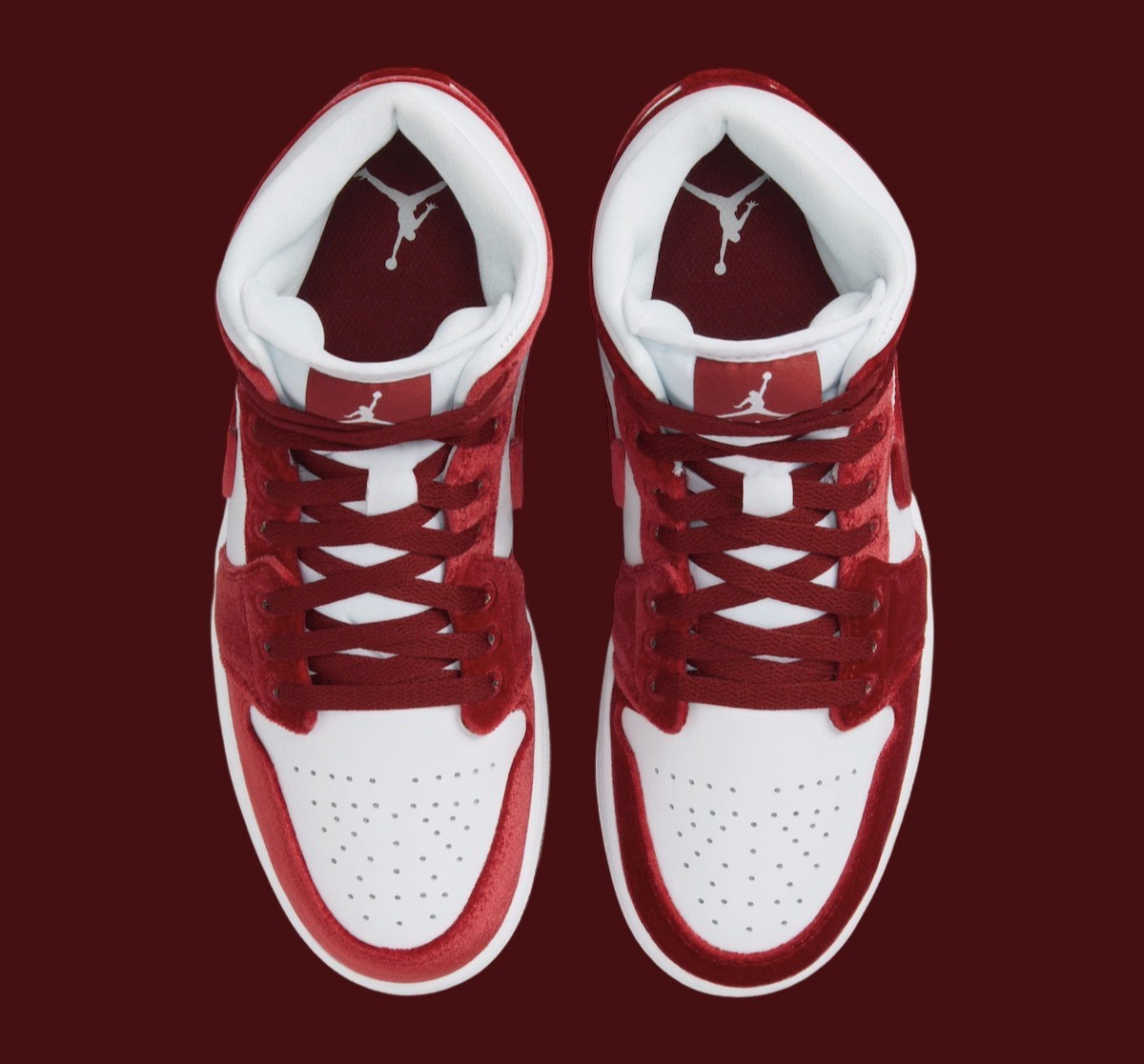 Air Jordan 1 Mid, Air Jordan 1, Air Jordan - Air Jordan 1 Mid "Red Velvet" 將於 2024 年假日發佈