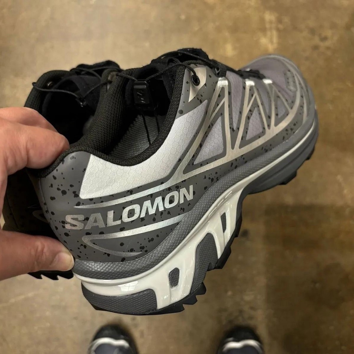 Salomon, atmos - atmos x 薩洛蒙 XT-6 Gore-Tex "混凝土叢林 "2024 年發佈