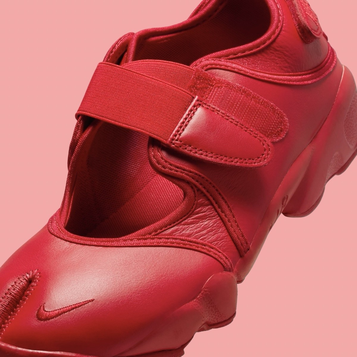 耐克 Air Rift "火紅色 "2024 年 10 月發佈 Nike Air Rift, Nike - 耐克 Air Rift "火紅色 "2024 年 10 月發佈