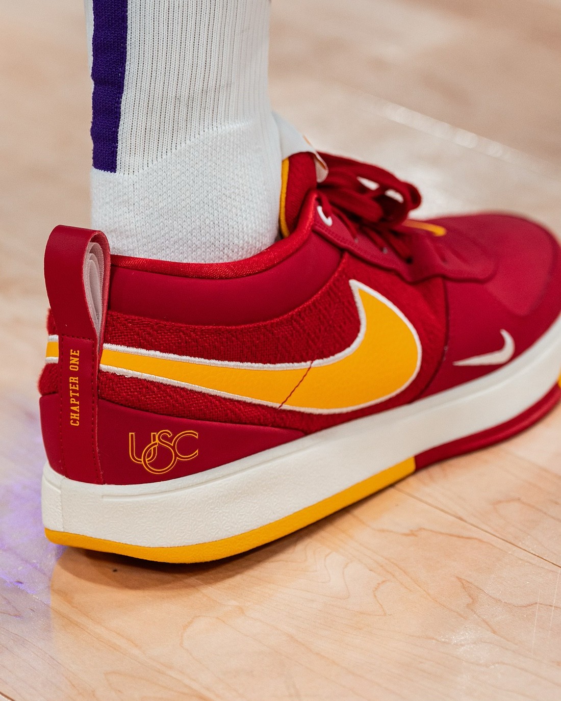 Nike Book 1, Nike - 德文-布克亮相耐克 Book 1 "USC Trojans" PE