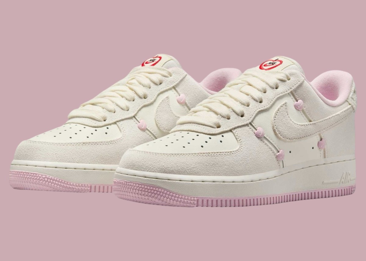 Nike Air Force 1 Low, Nike Air Force 1, Nike - 耐克 Air Force 1 低配版 "情人節 "配迷你心形圖案