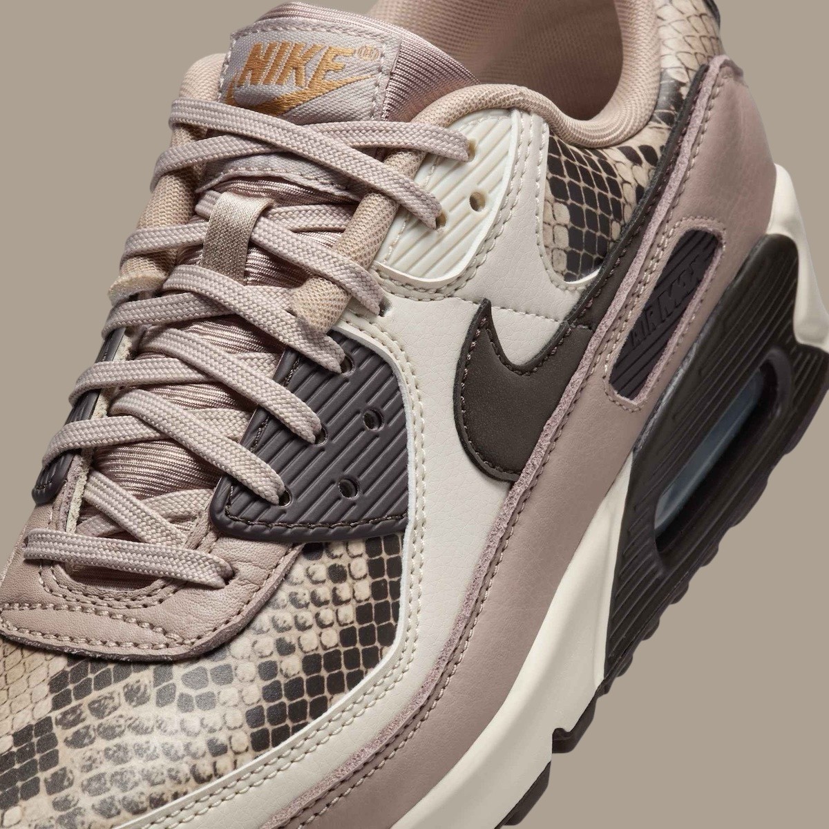 Nike Air Max 90, Nike - 耐克為 Air Max 90 添加蛇皮印花