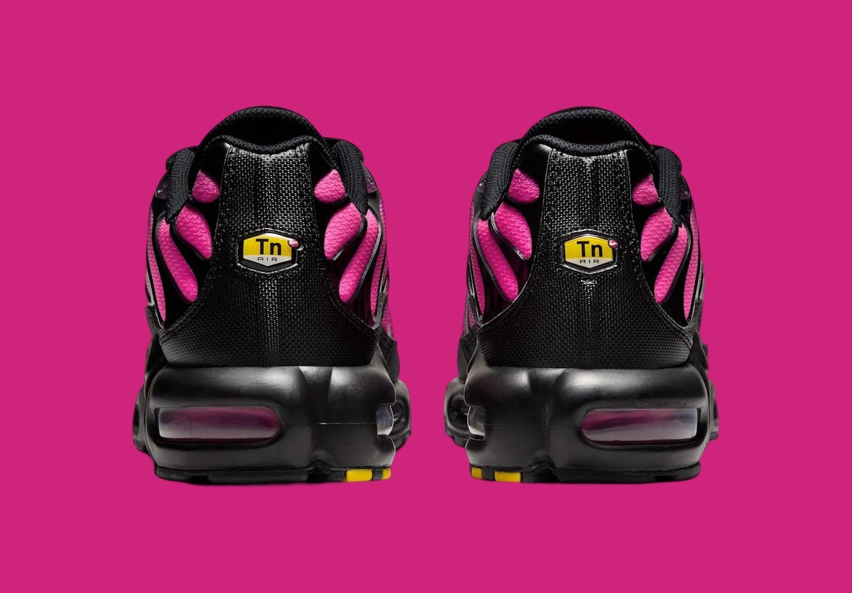 Nike Air Max Plus, Nike - 耐克 Air Max Plus "黑/粉 "2025 年春季發佈