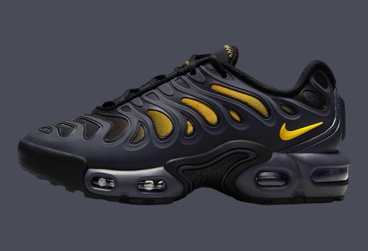 Nike Air Max Plus Drift, Nike Air Max Plus, Nike - 耐克 Air Max Plus Drift 換上蝙蝠俠造型