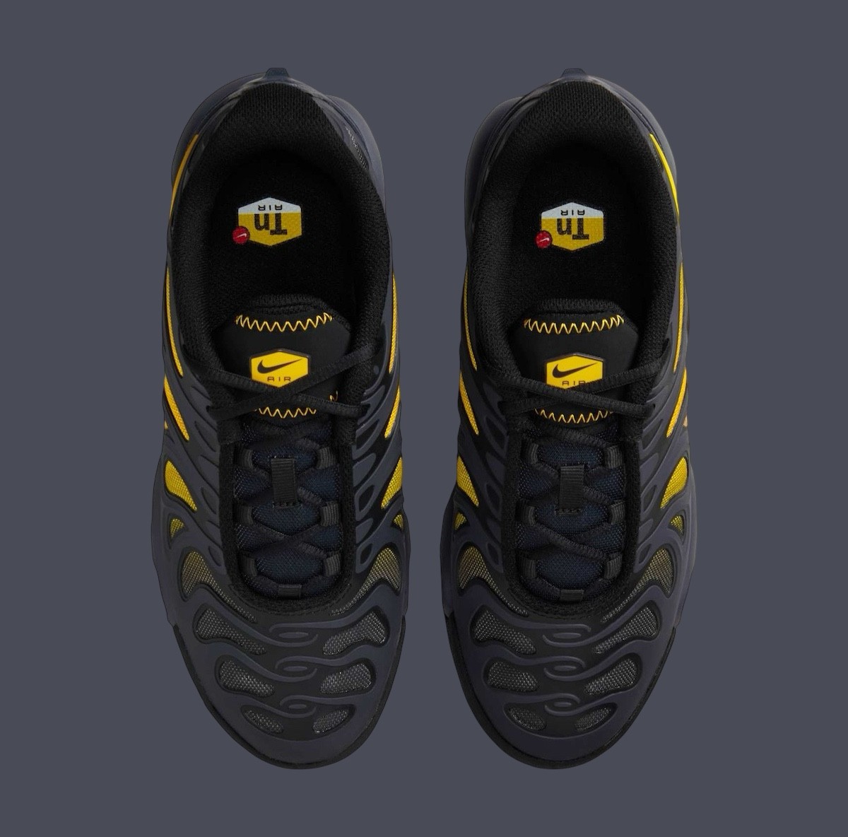 Nike Air Max Plus Drift, Nike Air Max Plus, Nike - 耐克 Air Max Plus Drift 換上蝙蝠俠造型