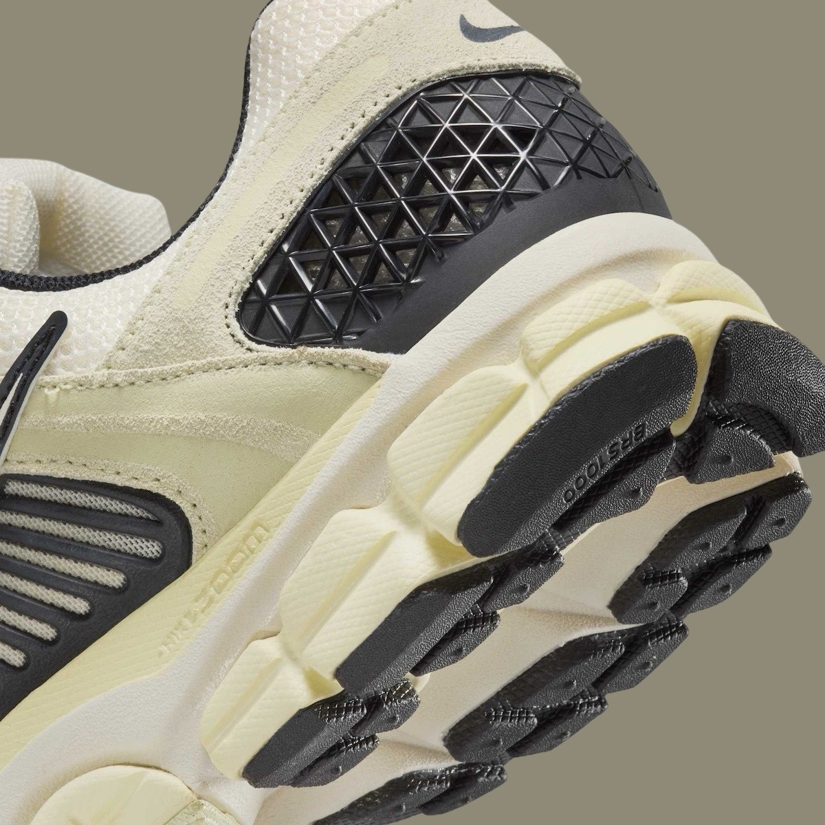 Nike Zoom Vomero 5, Nike - 耐克 Zoom Vomero 5 "Alabaster "於 2025 年春季發佈