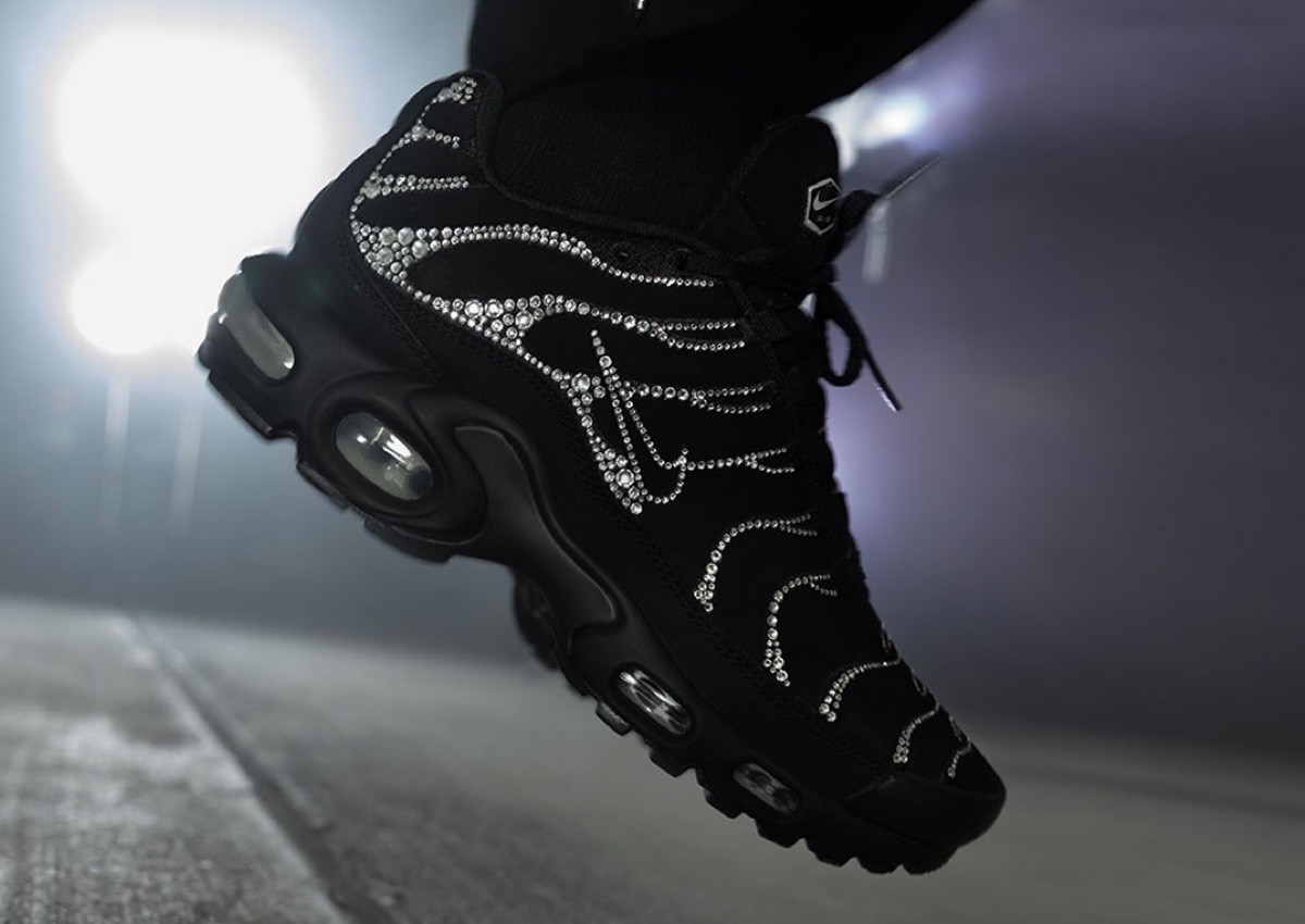 Nike Air Max Plus, Nike Air Max, Nike, Foot Locker - 施華洛世奇 x 耐克 Air Max Plus "月光 "將於 2024 年 12 月發佈