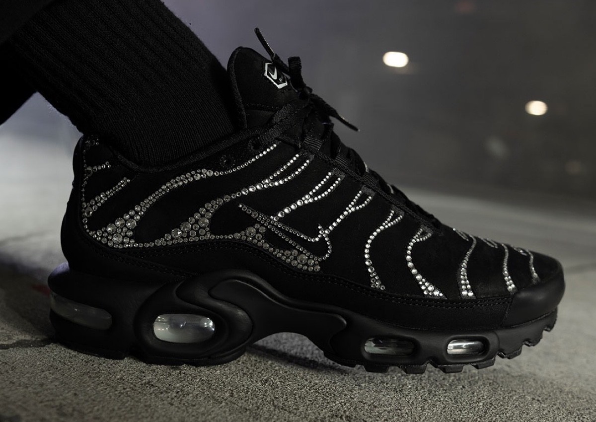 Nike Air Max Plus, Nike Air Max, Nike, Foot Locker - 施華洛世奇 x 耐克 Air Max Plus "月光 "將於 2024 年 12 月發佈