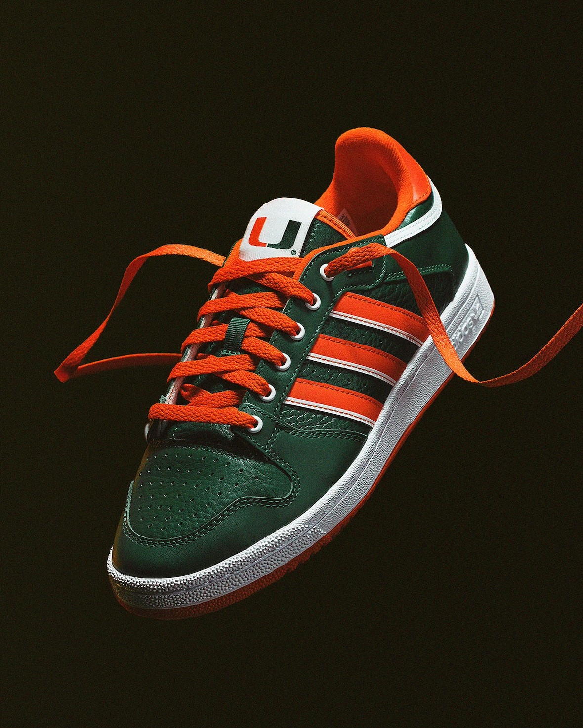 阿迪達斯百年 85 低幫 "學院包 "現已上市(2024 年 11 月) adidas Centennial 85 Low, adidas - 阿迪達斯百年 85 低幫 "學院包 "現已上市(2024 年 11 月)